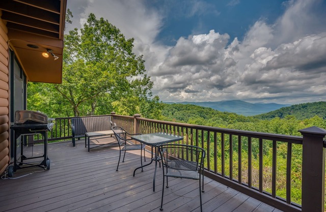 Saluda Mountain Escape: Pet-Friendly, Sleeps 4