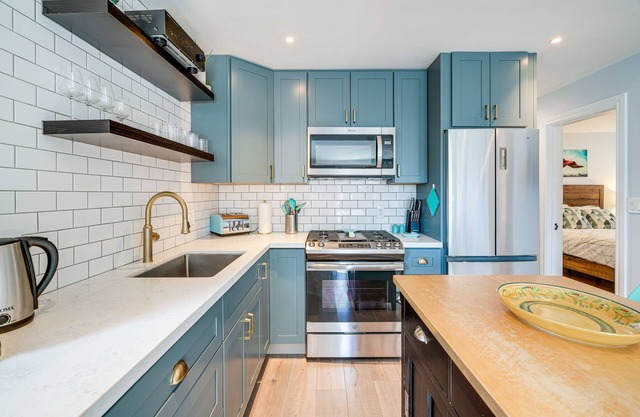 San Francisco Retreat w/Lovely Yard & BBQ Grill!