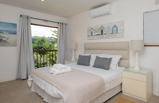 San Lameer Villa 10303 - 3 Bedroom Superior - 6 pax - San Lameer Rental Agency