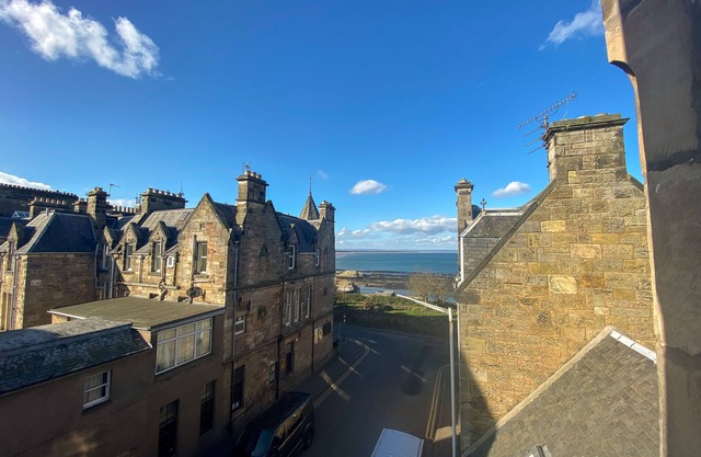 Sandmill, Murray Park - a townhouse that sleeps 6 guests in 3 bedrooms