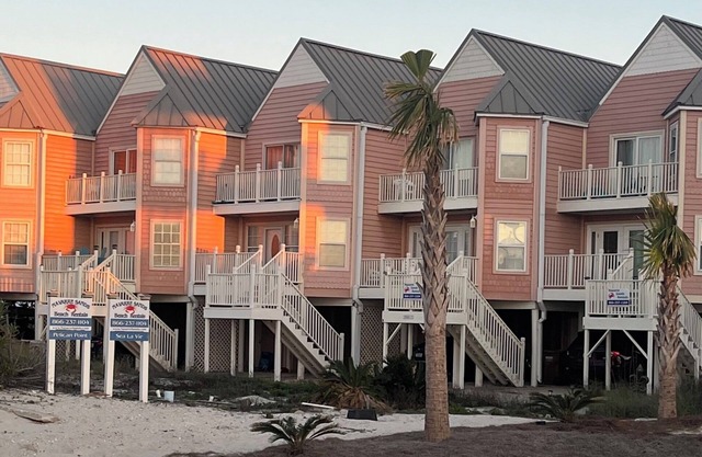 Sandy Feet Retreat