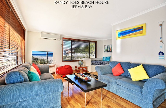 SANDY TOES JERVIS BAY - Pet Friendly - 2 Minutes WALK TO THE BEACH