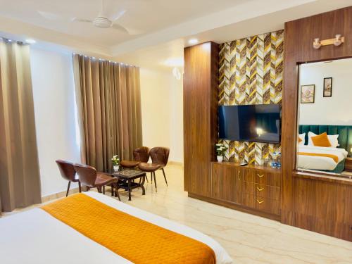 Sanklap Hotel