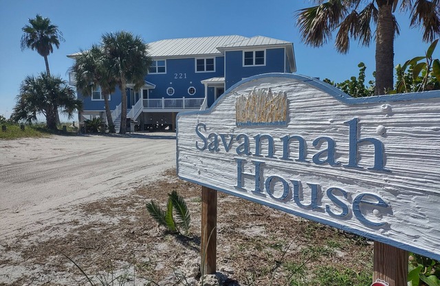 Savannah House "B" 2 Bedroom 2 1/2 Bath on the Beach!
