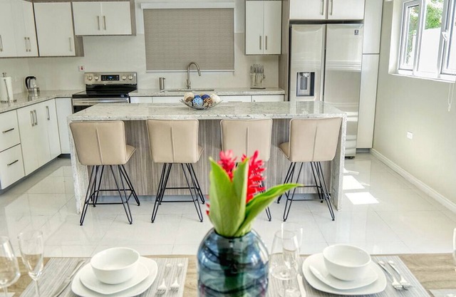 SBS Modern Seaview Villa - 5 bed/4bath with Private Pool