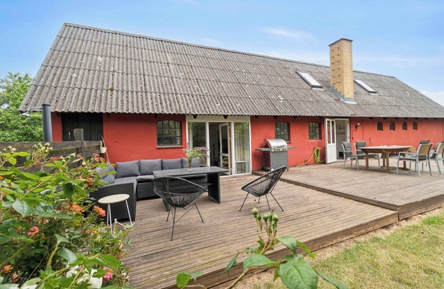 Scenic area close to forest, golf, and beach