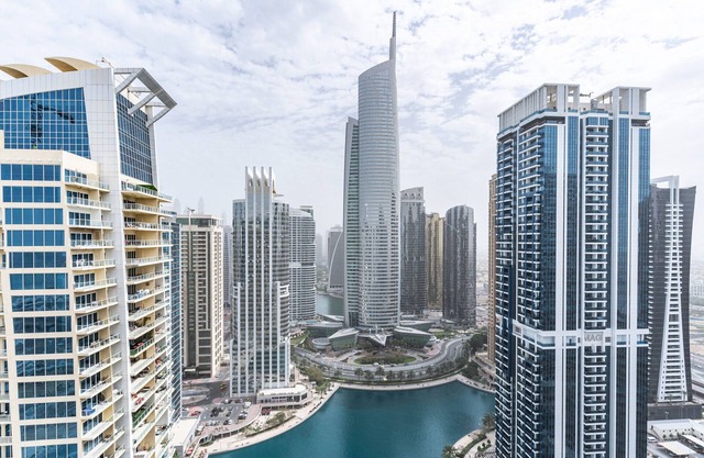 Scenic lake view 2BR near metro in Cluster A, JLT