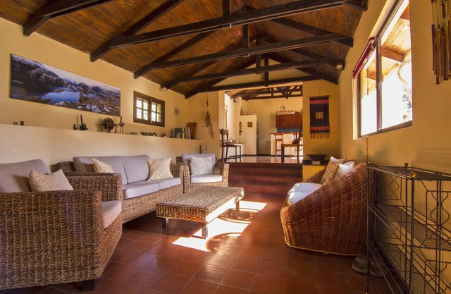Scenic Mountain Retreat in Santiago Wine Country near Don Melchor Winery