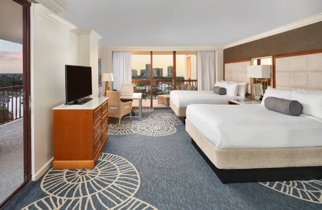 Scenic Room w/Balcony & Coastal Views, Perfect for Golf and Beach Lovers