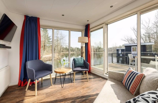 Schwimmendes Haus für 4 Personen