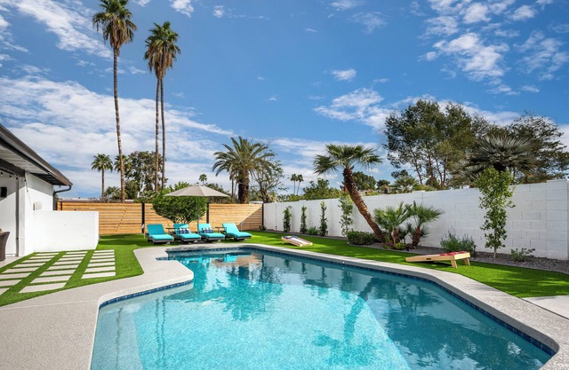 Scottsdale Oasis - Heated Pool*, Putting Green & more!