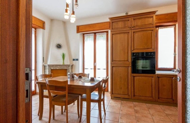 SE069 - Senigallia, large four-room apartment convenient to services