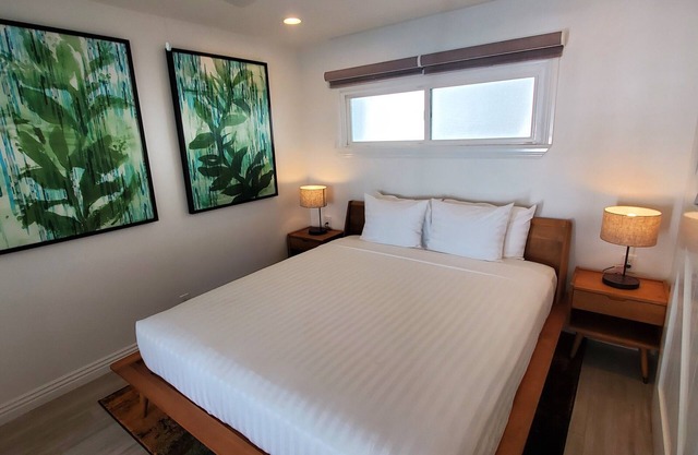 Sea Horse Resort - Villa Ocean Front Suite {5, 8}