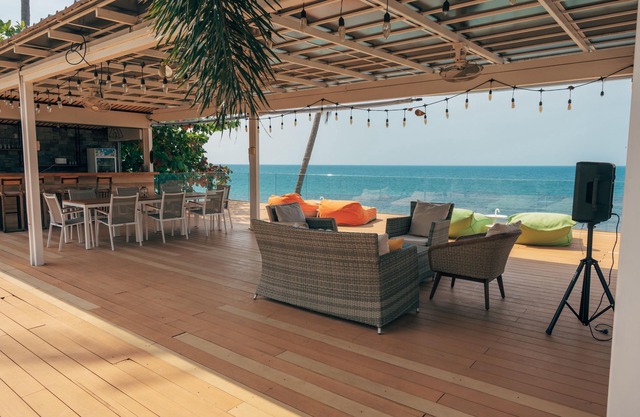 Sea&Sky luxury villa with panoramic views - absolute beachfront