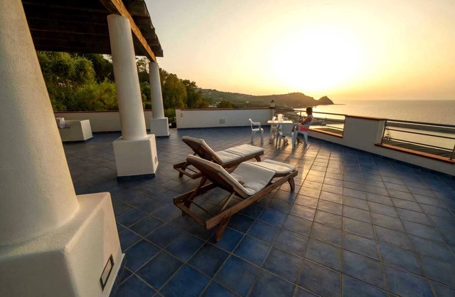 Sea view apartment - The exclusive terrace on the Aeolian Islands