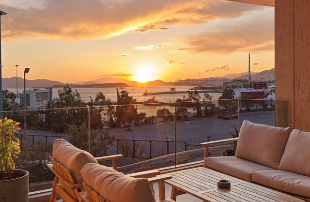 Sea View Garden Suites