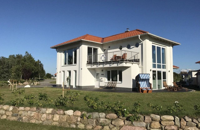 Sea view Villa To'n Lüchtfüer with fireplace, sauna, garden, beach chair, stone barbecue