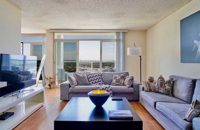 Seabreeze Penthouse Style With Astonishing View