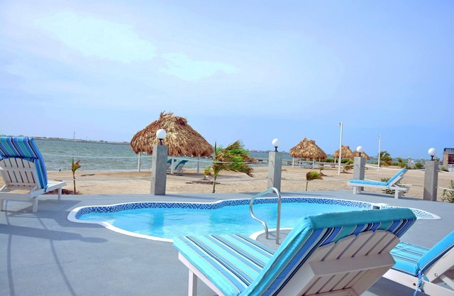 Seafront, 3 bedroom private villa, 6 guests, family vacation, activities nearby
