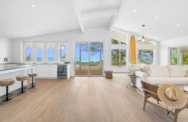 Seahaus Newly Renovated Luxury Beachfront Home