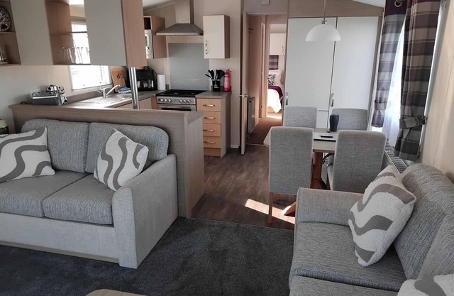 Seascape - 2 bed caravan next to Fantasy Island Ingoldmells, dog friendly