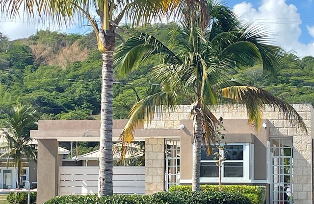 Seashore Vacation Home - Oceanpointe, Lucea, Jamaica