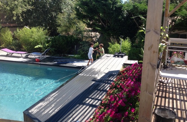 SEASIDE, against the dune, 100m walking distance to the beach, quiet cul-de-sac, heated swimming pool