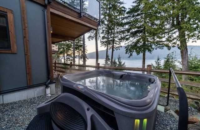 Seaside Haven | Port Renfrew | Private Hot Tub with Ocean View!