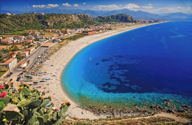 Seaside paradise 3 minutes from the beach
