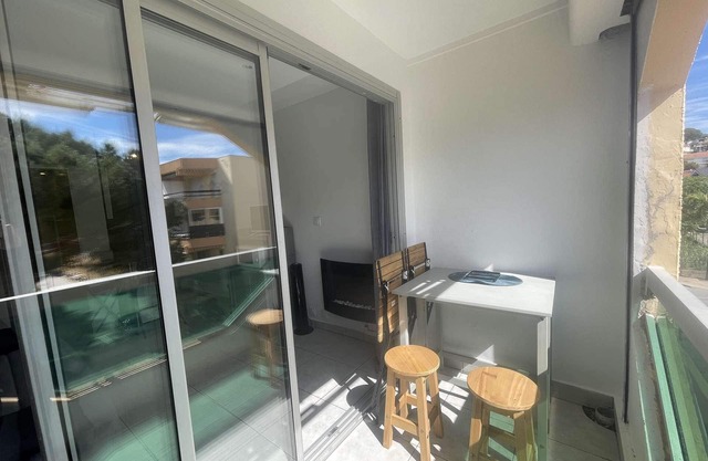 Seaside studio in La Favière-Bormes - Private parking