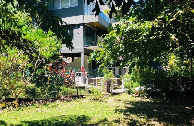 Seaview apartment 4 Bedrooms