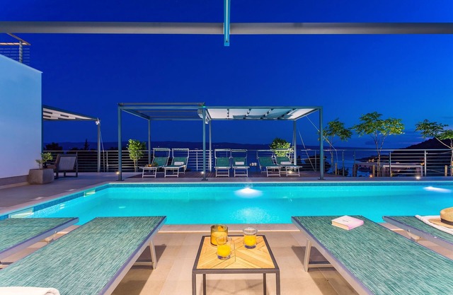 Seaview holiday home Lemona