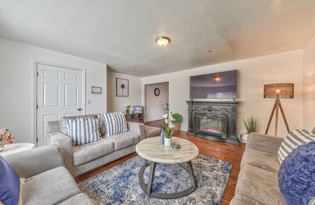 Seclusion Oasis - Near Monterey Beaches & Aquarium