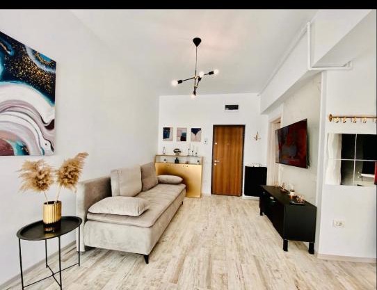 Selena Apartment by Tomis Villa