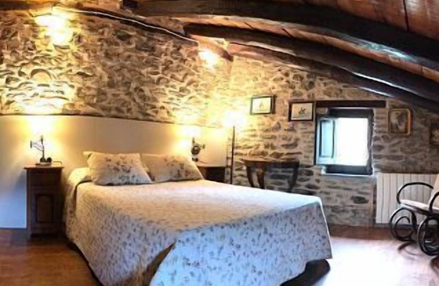 Self catering Masover Cal Vidal for 7 people