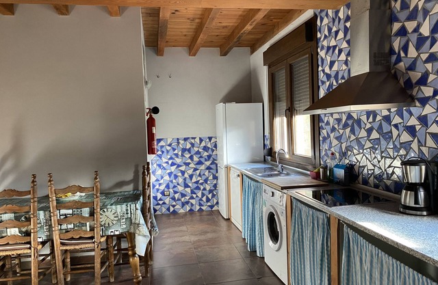 Self catering Higueras y Olivos for 12 people