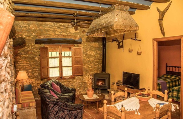 Self catering L´Amborget y La Mallada for 2 people