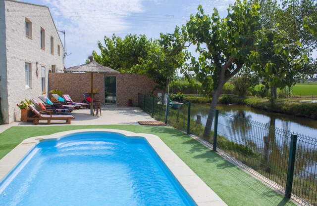 Self catering Paradise Ebro for 16 people