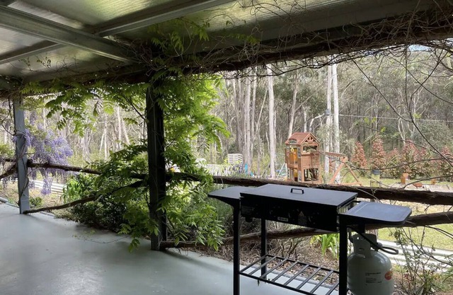 Self Contained Bush Retreat "Gunn Estate"