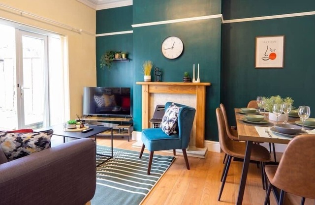 Serene 5BR Haven - Perfect for Large Groups!