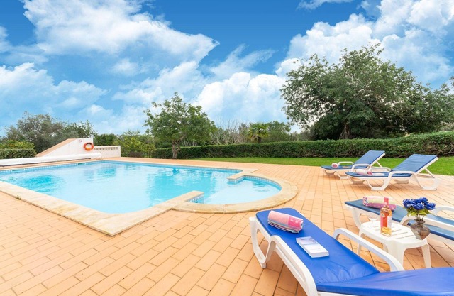 Serene Algarve Escape with Pool