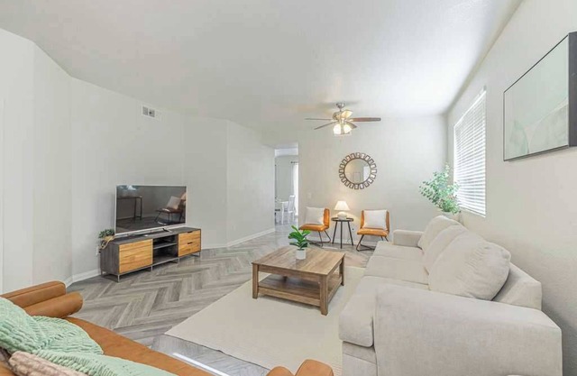 Serene and Elegant Estate On Racquet Ln #42183