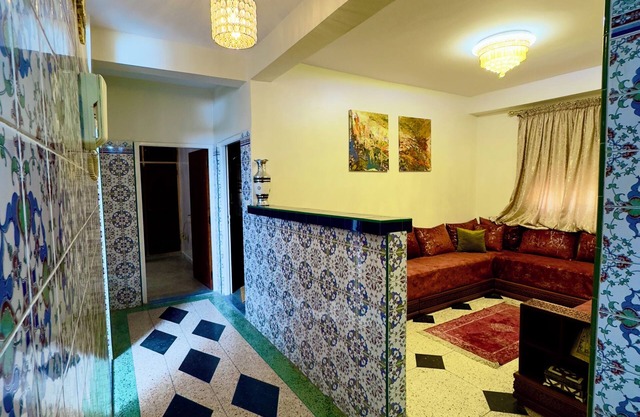 Serene Central Home Near Beach - High Speed WiFi, Free Parking