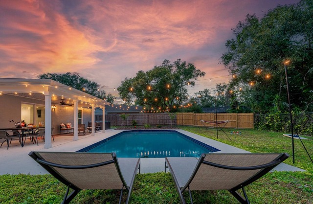 Serene Oasis Tampa Home/Pool/Hot Tub/Game Room