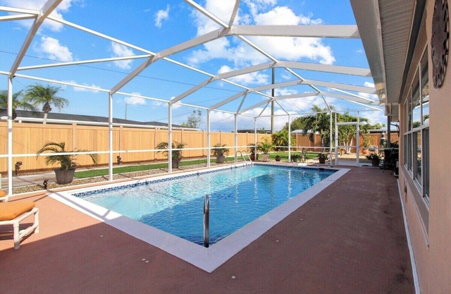 Serene Private Pool Home In Port Charlotte - Serene Oasis