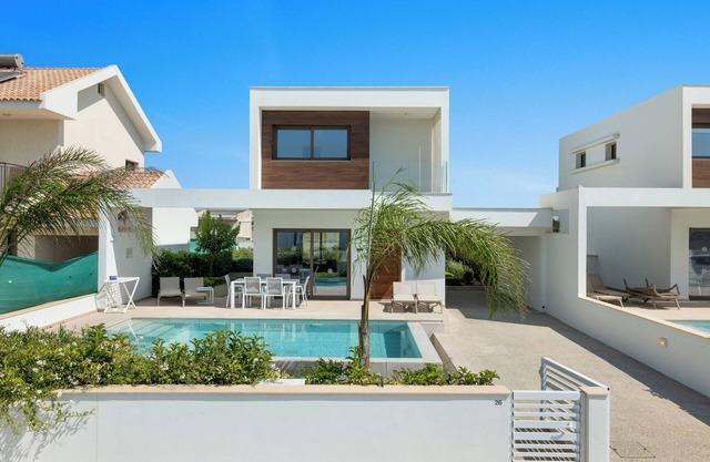 Serenity Waves Villa 26