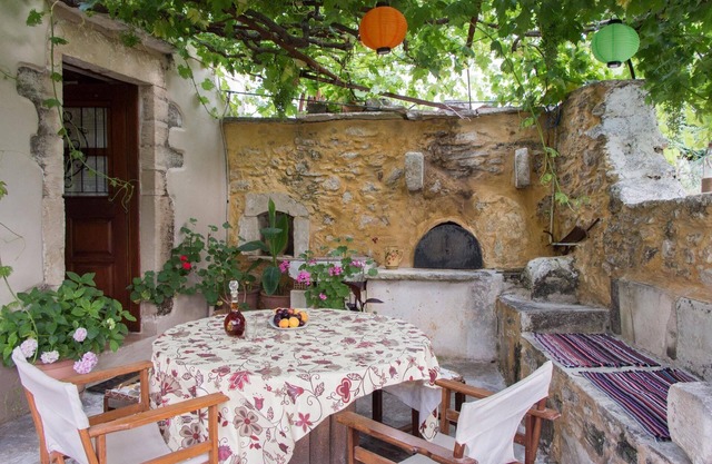 Sergios Village House