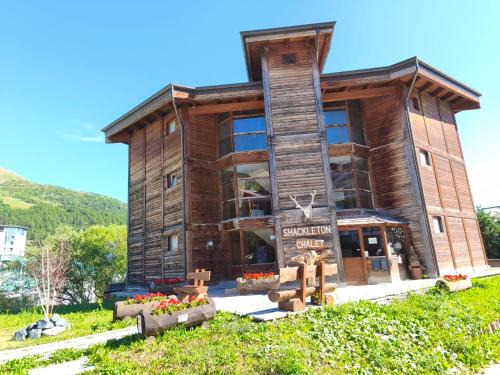 Shackleton Chalet