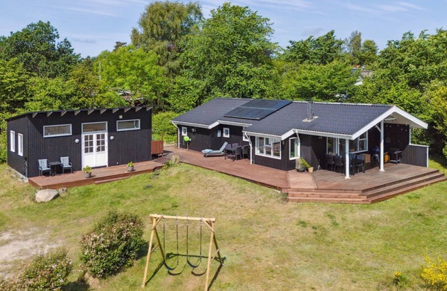 "Sheemen" - 900m from the sea by Interhome