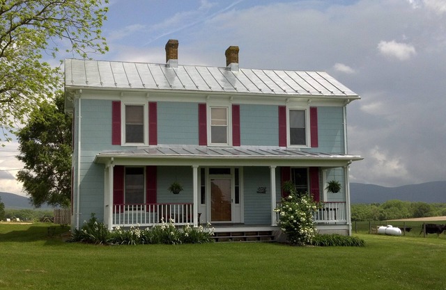 Shenandoah Valley Farm House near BR pkway & Skyline , UVA, Staunton, wineries